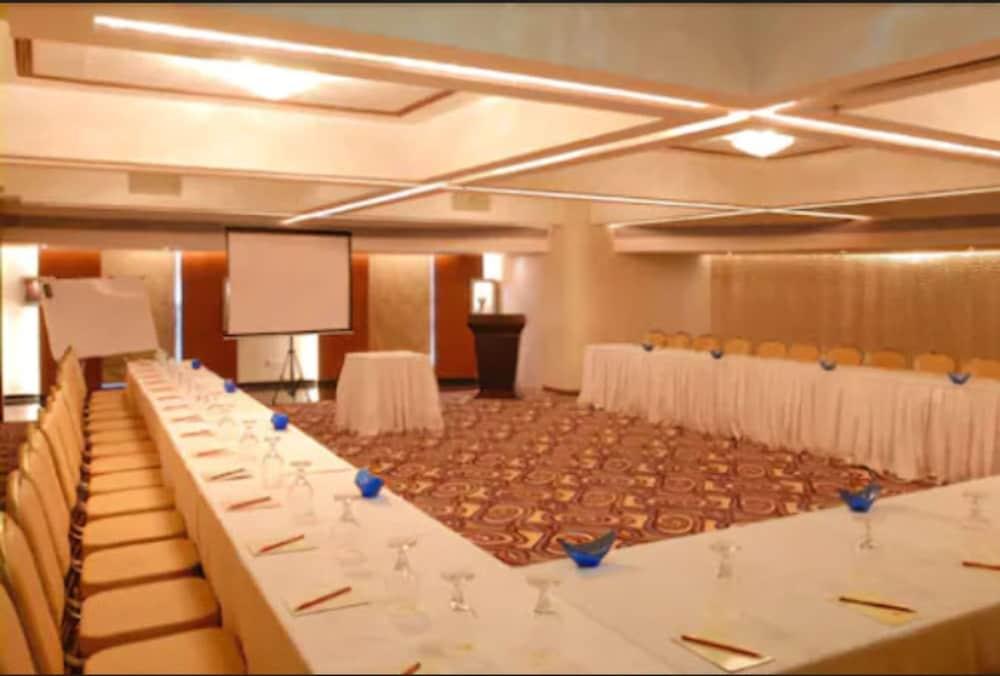 Peninsula Grand Hotell Mumbai Exteriör bild