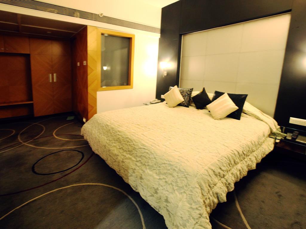 Peninsula Grand Hotell Mumbai Exteriör bild